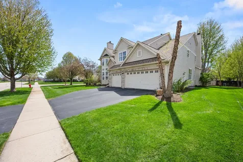620 Northgate Drive Sycamore IL 60178