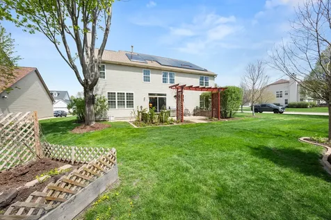 620 Northgate Drive Sycamore IL 60178