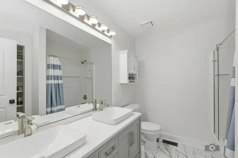 1000 Butterfield Circle E Shorewood IL 60404