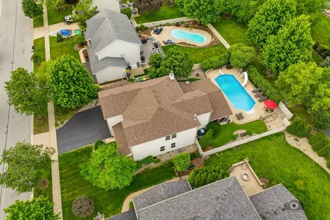 1000 Butterfield Circle E Shorewood IL 60404