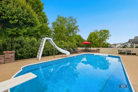 1000 Butterfield Circle E Shorewood IL 60404