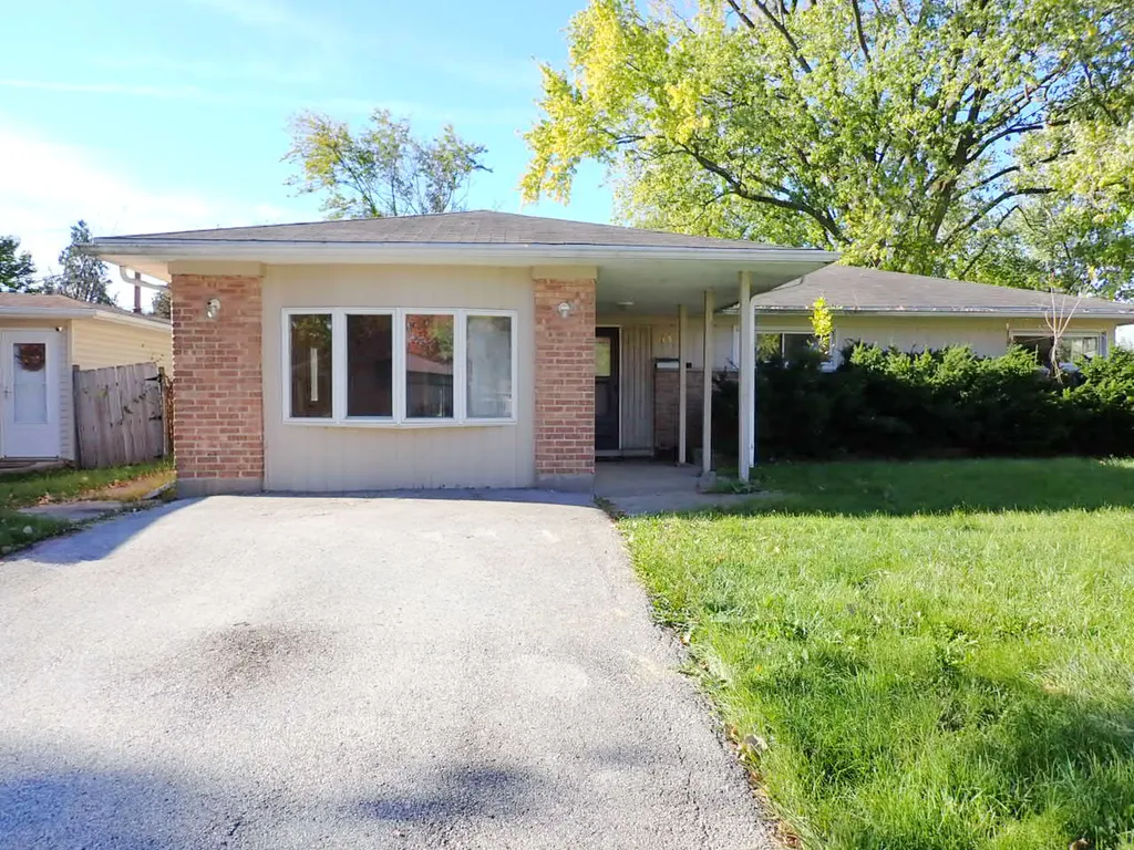 365 Waverly Street Park Forest IL 60466