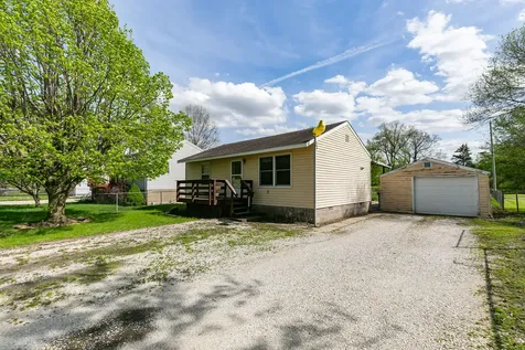 17112 10TH Avenue East Moline IL 61244