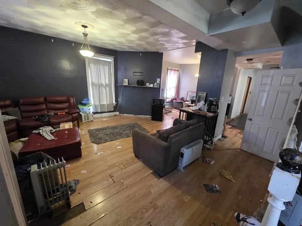 9134 South Ada Street Chicago IL 60620
