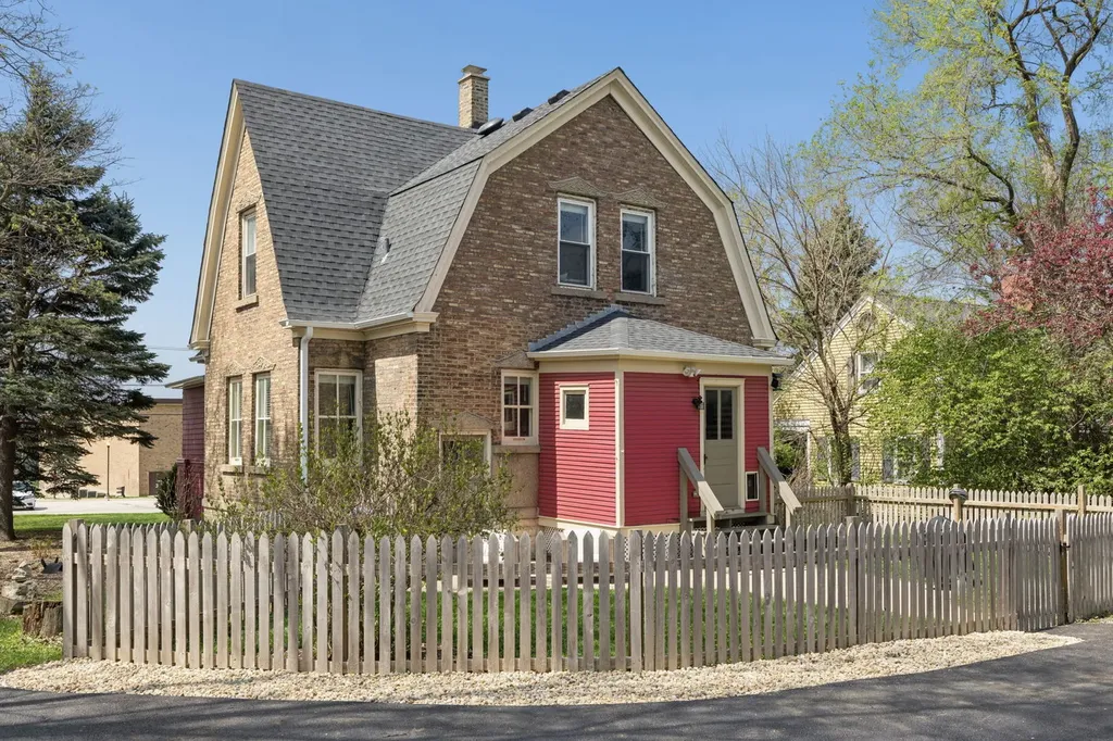 521 South Naperville Road Wheaton IL 60187