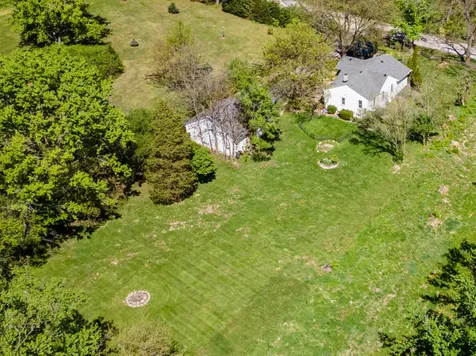 11s104 Jackson Street Burr Ridge IL 60527