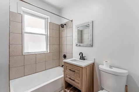 4938 West Monroe Street Chicago IL 60644