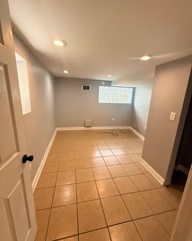 447 West 81st Street Chicago IL 60620