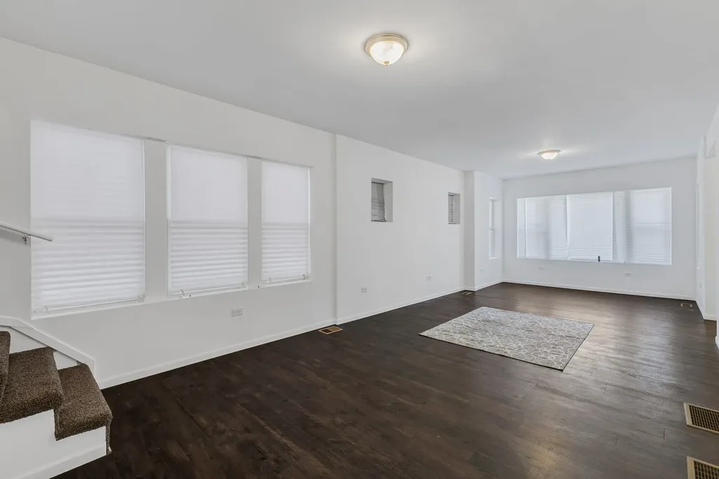 7613 South Hermitage Avenue Chicago IL 60620
