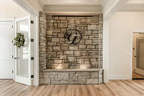 18 Kloe Lane Sycamore IL 60178