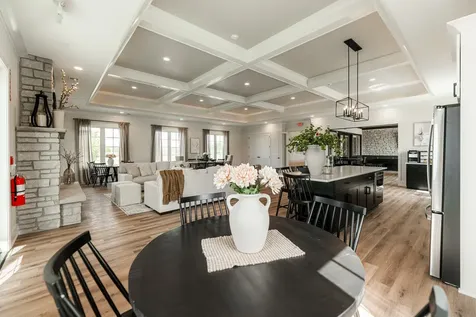 18 Kloe Lane Sycamore IL 60178