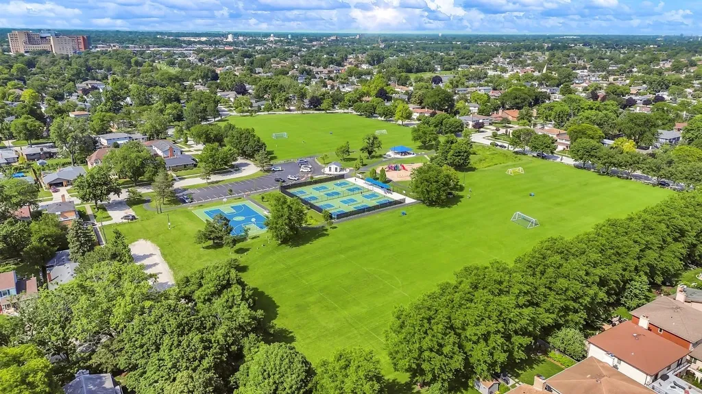 1704 Marguerite Street Park Ridge IL 60068