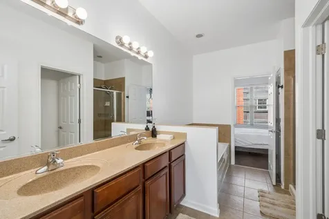 2504 South Calumet Avenue Chicago IL 60616