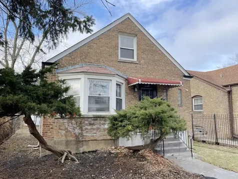 9640 South University Avenue Chicago IL 60628