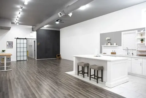 2358 North Damen Avenue Chicago IL 60647