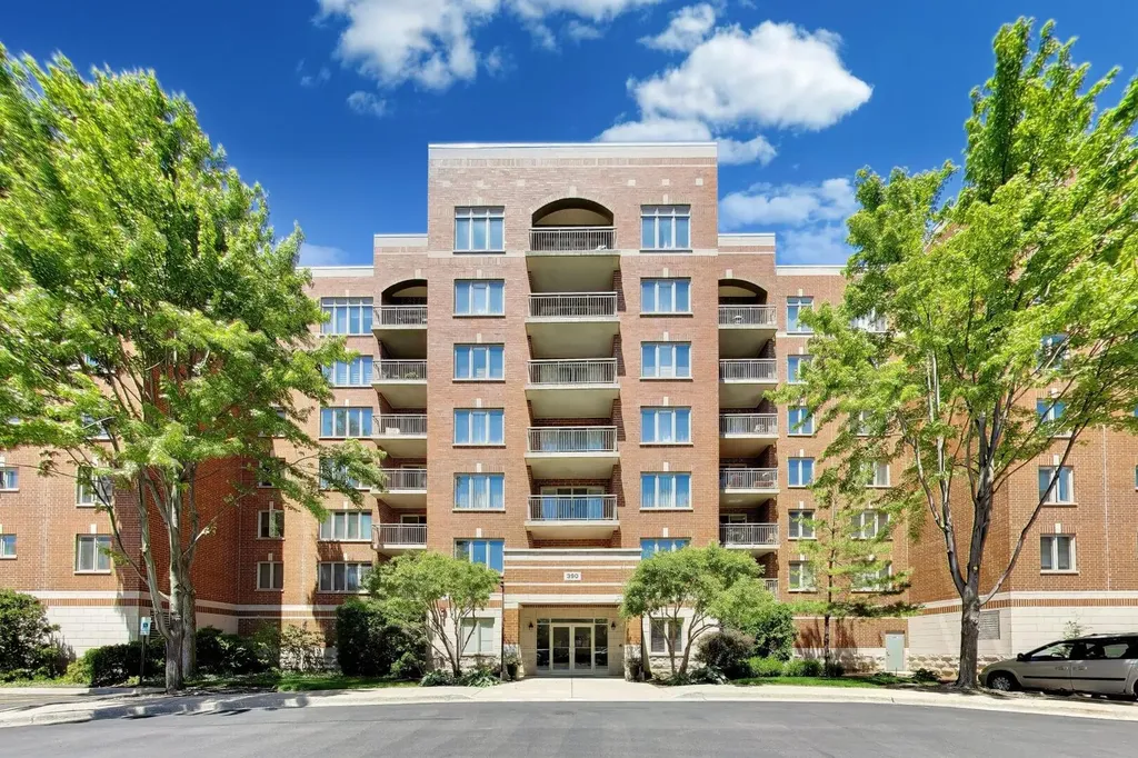 390 South Western Avenue Des Plaines IL 60016