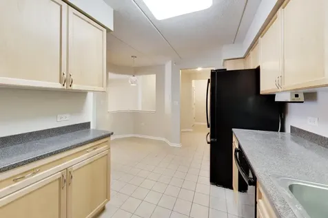 390 South Western Avenue Des Plaines IL 60016