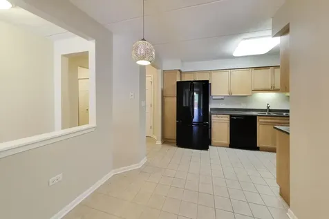 390 South Western Avenue Des Plaines IL 60016