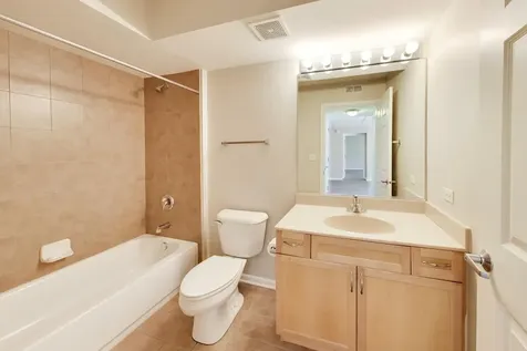 390 South Western Avenue Des Plaines IL 60016