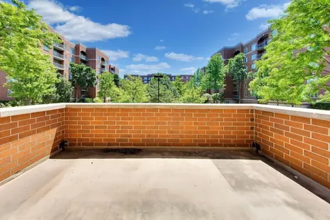 390 South Western Avenue Des Plaines IL 60016