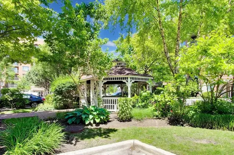390 South Western Avenue Des Plaines IL 60016