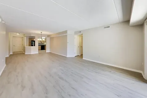 390 South Western Avenue Des Plaines IL 60016