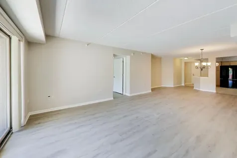 390 South Western Avenue Des Plaines IL 60016