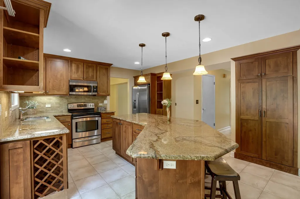 1117 Wishing Well Lane Naperville IL 60564