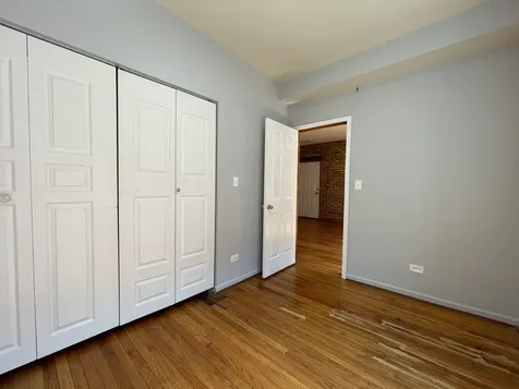 1160 North Harding Avenue Chicago IL 60651