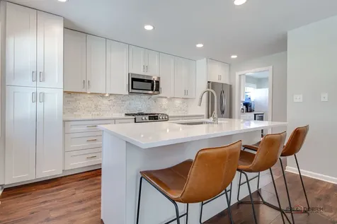 1011 North Haddow Avenue Arlington Heights IL 60004