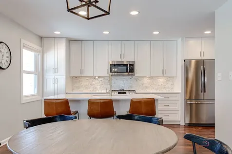1011 North Haddow Avenue Arlington Heights IL 60004
