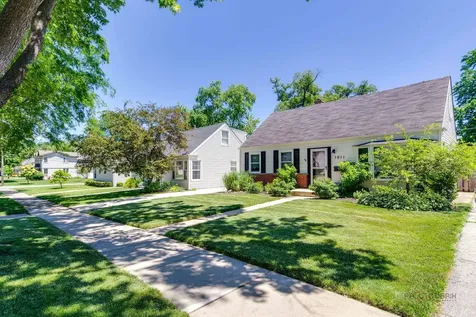 1011 North Haddow Avenue Arlington Heights IL 60004