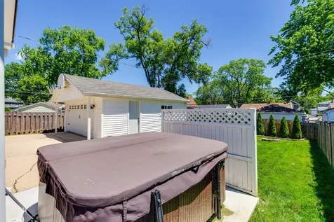 1011 North Haddow Avenue Arlington Heights IL 60004