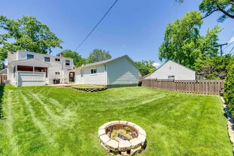 1011 North Haddow Avenue Arlington Heights IL 60004