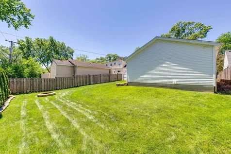 1011 North Haddow Avenue Arlington Heights IL 60004
