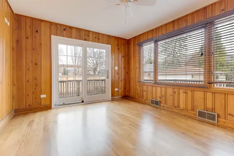 9 South Ridge Avenue Arlington Heights IL 60005