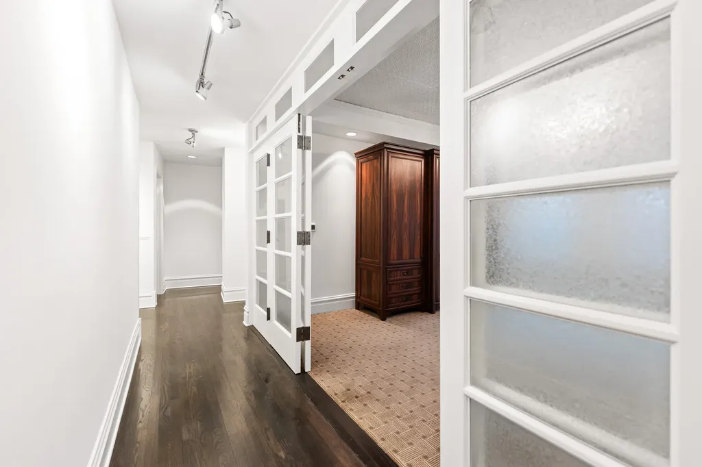 2600 North Lakeview Avenue Chicago IL 60614