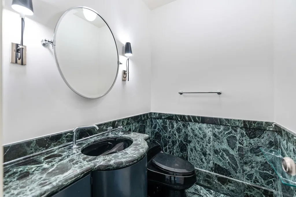 2600 North Lakeview Avenue Chicago IL 60614