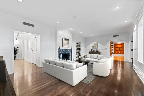 2600 North Lakeview Avenue Chicago IL 60614