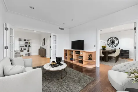 2600 North Lakeview Avenue Chicago IL 60614