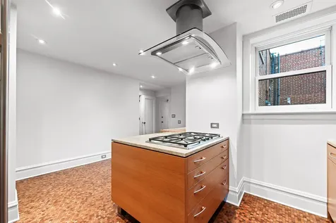 2600 North Lakeview Avenue Chicago IL 60614