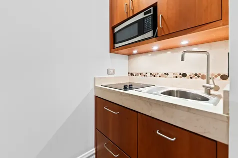 2600 North Lakeview Avenue Chicago IL 60614