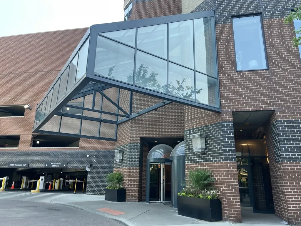 3660 North Lake Shore Drive Chicago IL 60613