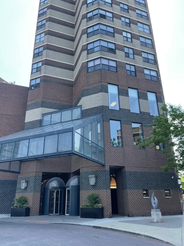 3660 North Lake Shore Drive Chicago IL 60613