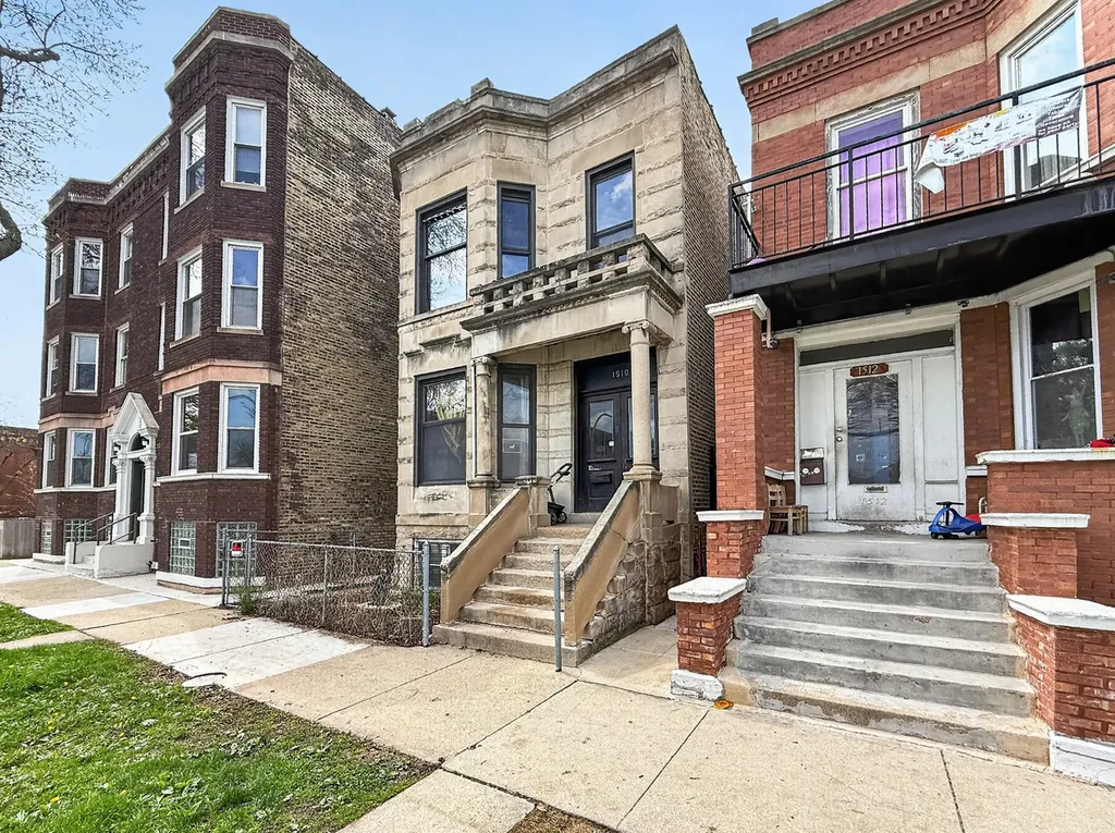 1510 North Harding Avenue Chicago IL 60651