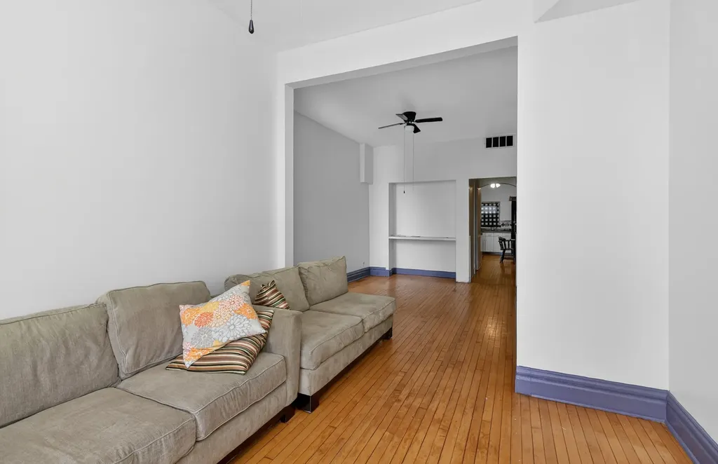 1510 North Harding Avenue Chicago IL 60651