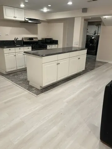 6147 North Central Park Avenue Chicago IL 60659