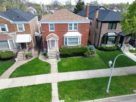 6147 North Central Park Avenue Chicago IL 60659