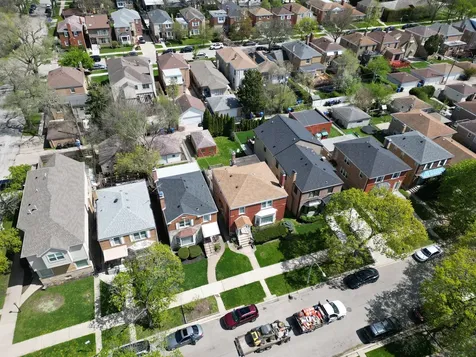 6147 North Central Park Avenue Chicago IL 60659