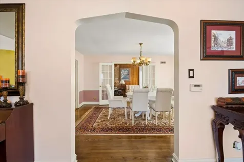 6147 North Central Park Avenue Chicago IL 60659